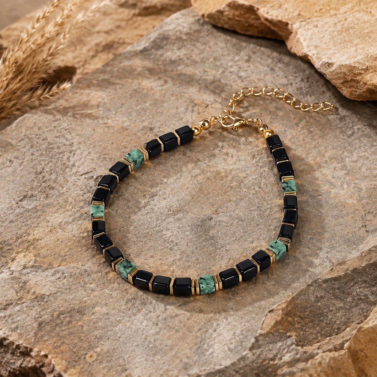 Noir Turquoise Bracelet